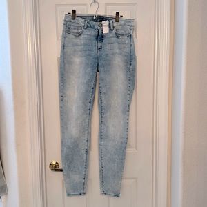 NEW White washed straight-legged skinny jeans, size 14L from Lane Bryant.